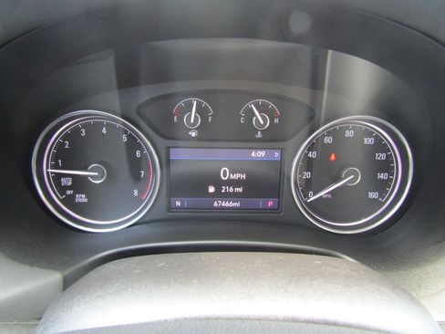 Used 2020 Buick Enclave Essence w/ Trailering Package, 5000 lbs. FWD image 23