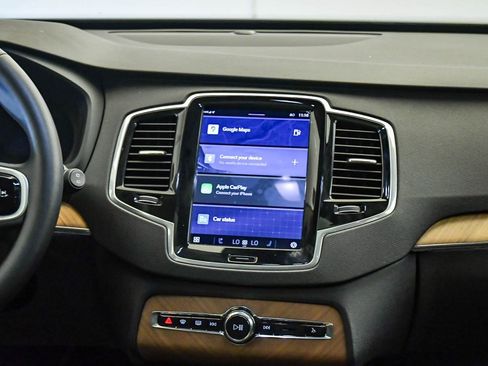 Certified 2025 Volvo XC90 B6 Plus image 15