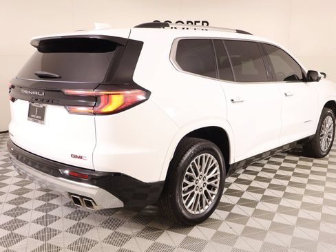 Used 2025 GMC Acadia Denali FWD image 22