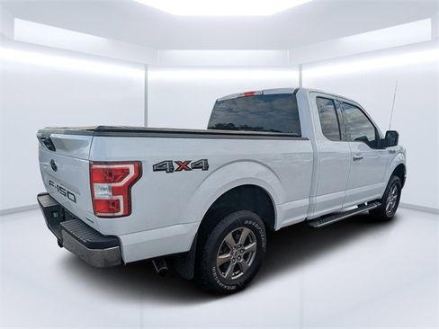 Used 2020 Ford F150 XLT w/ Equipment Group 302A Luxury image 3
