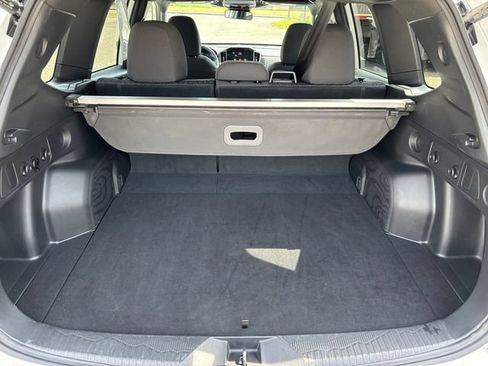 Certified 2025 Subaru Forester Premium AWD/4WD image 19