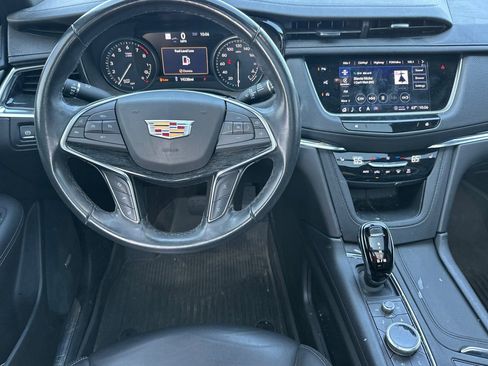 Used 2023 Cadillac XT5 Premium Luxury w/ Technology Package FWD image 17