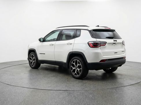 Used 2025 Jeep Compass Limited AWD/4WD image 6