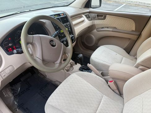Used 2007 Kia Sportage LX FWD image 12