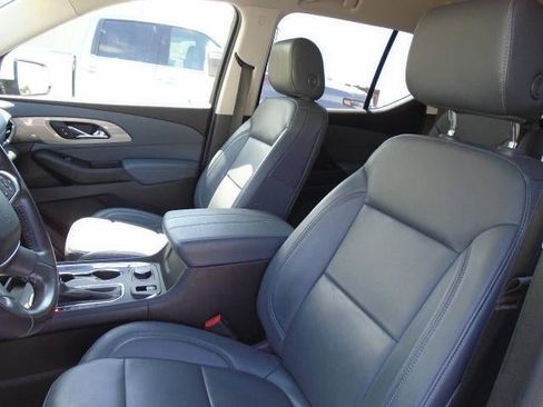 Used 2019 Chevrolet Traverse LT AWD/4WD image 16