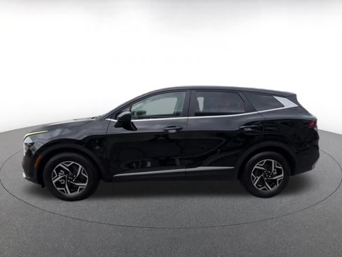 Used 2025 Kia Sportage LX FWD image 8