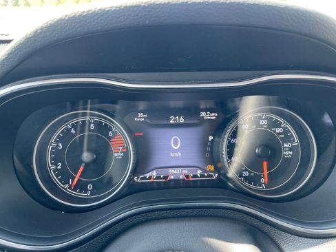 Used 2019 Jeep Cherokee Limited w/ Luxury Group FWD image 23