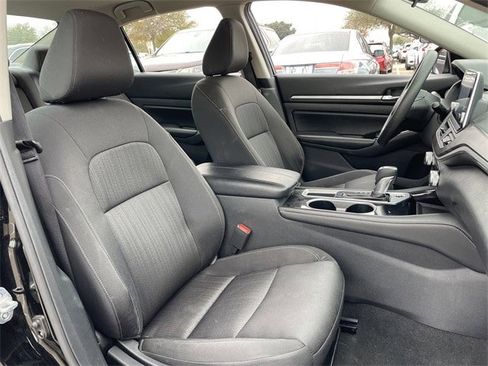 Used 2023 Nissan Altima 2.5 SV image 25