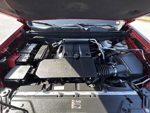 Used 2025 Chevrolet Colorado LT w/ Advanced Trailering Package image 28