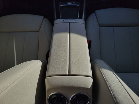 Certified 2025 Mercedes-Benz GLA 250 image 15