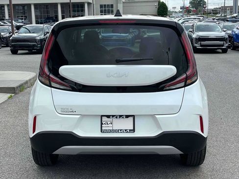 Certified 2025 Kia Soul LX w/ LX Technology Package FWD image 28