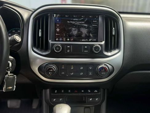 Used 2022 Chevrolet Colorado ZR2 w/ Colorado ZR2 Bison Edition AWD/4WD image 28