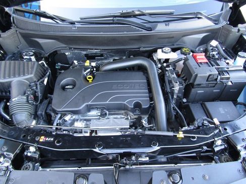 Used 2025 Chevrolet Equinox LT AWD/4WD image 29