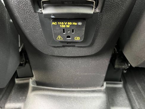 Used 2019 Ford Escape Titanium image 27