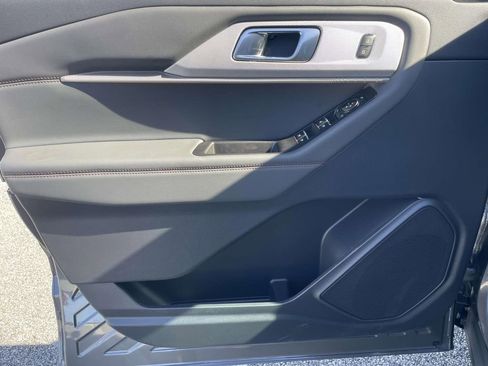 New 2026 Ford Explorer Active image 18