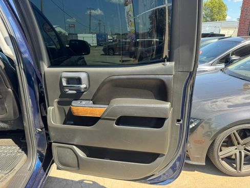 Used 2015 Chevrolet Silverado 1500 LTZ w/ LTZ Plus Package RWD image 13