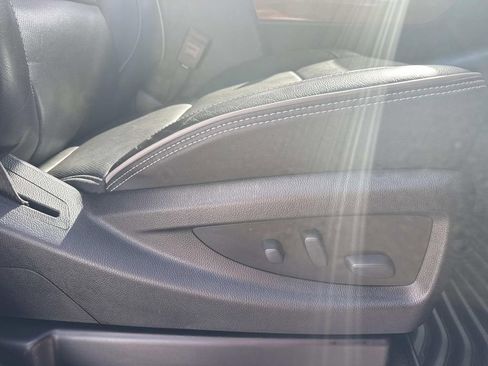 Used 2019 Chevrolet Silverado 2500 High Country w/ Duramax Plus Package image 13