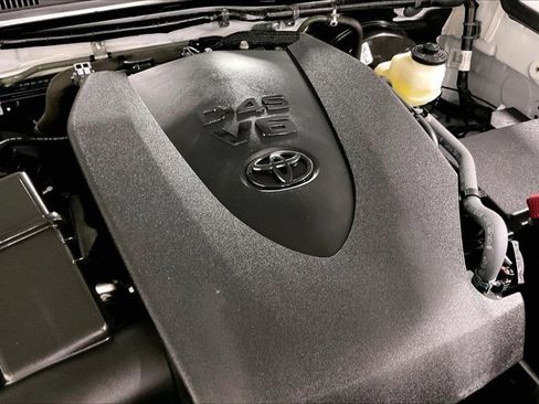 Certified 2022 Toyota Tacoma TRD Sport image 31