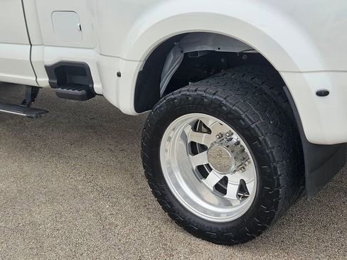 Used 2024 Ford F450 Lariat w/ Lariat Ultimate Package AWD/4WD image 12