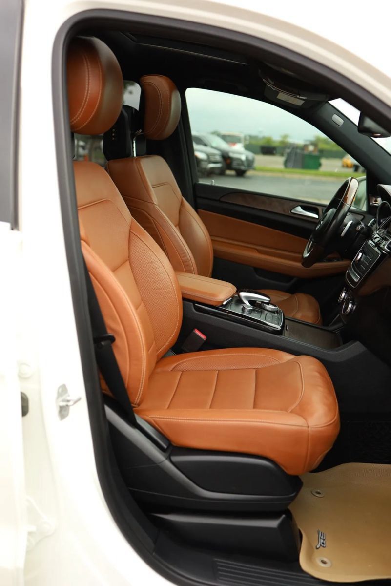 Used 2017 Mercedes-Benz GLS 450 4MATIC image 57