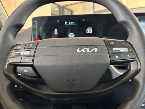 Used 2025 Kia K4 FWD image 27