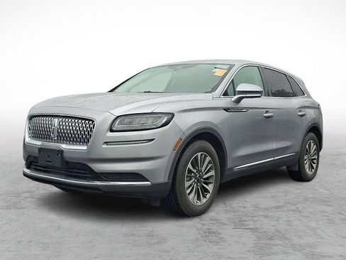 Used 2023 Lincoln Nautilus AWD w/ Premium Package image 3