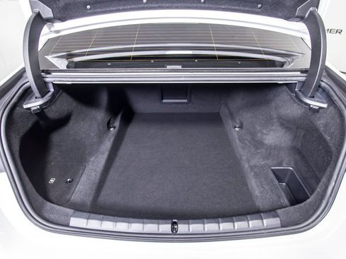 Used 2023 BMW 740i RWD image 8