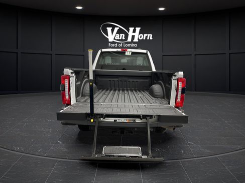 Used 2024 Ford F250 XL w/ 360-Degree Camera Package AWD/4WD image 7