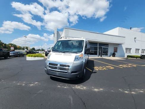 Used 2016 RAM ProMaster 1500 w/ Premium Appearance Group FWD image 4