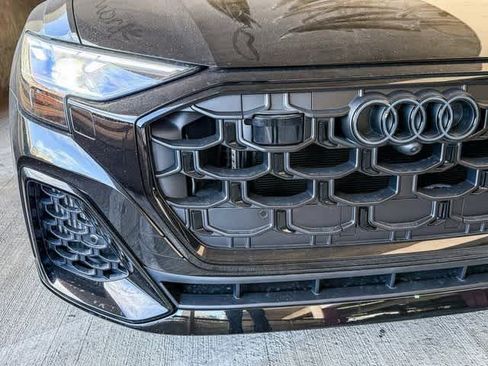 New 2026 Audi SQ8 Premium Plus AWD/4WD image 11