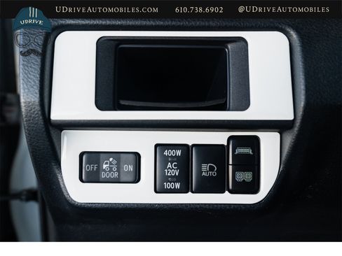 Used 2018 Toyota Tacoma TRD Sport w/ Technology Package image 46