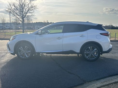 Used 2019 Nissan Murano Platinum w/ Cargo Package image 6