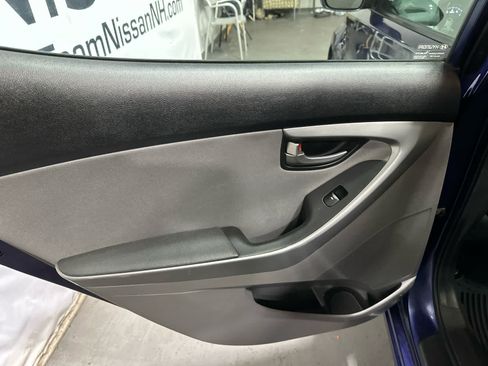 Used 2014 Hyundai Elantra SE w/ Option Group 02 image 22