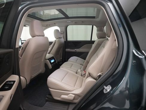 Used 2023 Lincoln Aviator Reserve w/ Equipment Group 201A AWD/4WD image 16