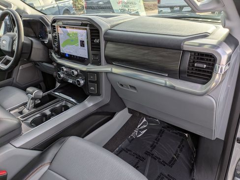 Used 2025 Ford F150 Lariat w/ Equipment Group 501A Mid image 32