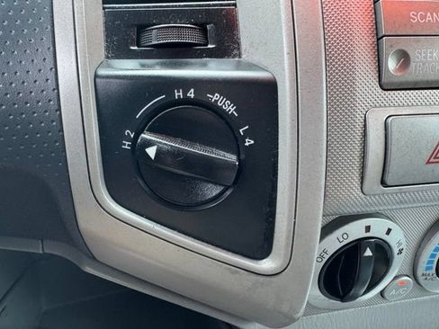 Used 2011 Toyota Tacoma 4x4 Double Cab w/ TRD Sport Pkg image 22