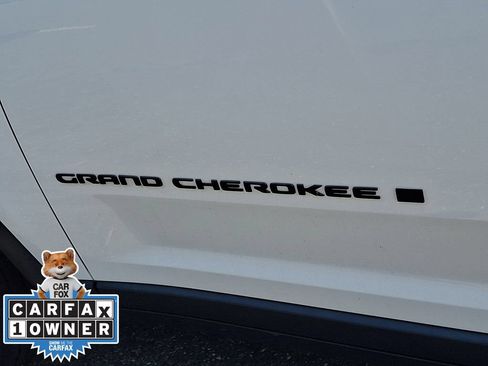 Used 2023 Jeep Grand Cherokee L Laredo AWD/4WD image 29
