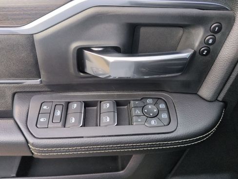 New 2026 RAM 2500 Laramie w/ Night Edition image 17