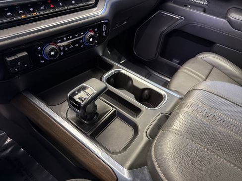 Used 2023 Chevrolet Silverado 1500 High Country w/ Technology Package image 27