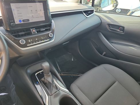 Used 2024 Toyota Corolla LE image 34