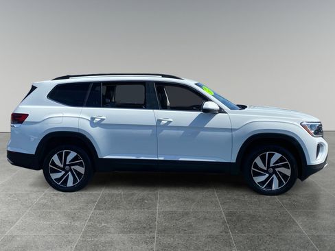 Used 2024 Volkswagen Atlas SE FWD image 6