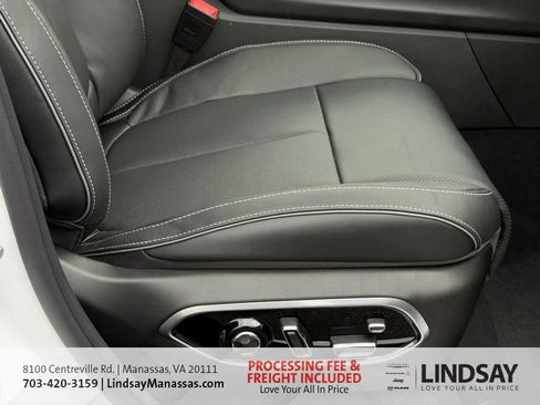 New 2025 Jeep Grand Cherokee Overland w/ Adv Protech Group III AWD/4WD image 9