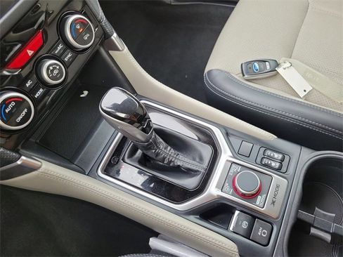 Used 2023 Subaru Forester Limited image 20