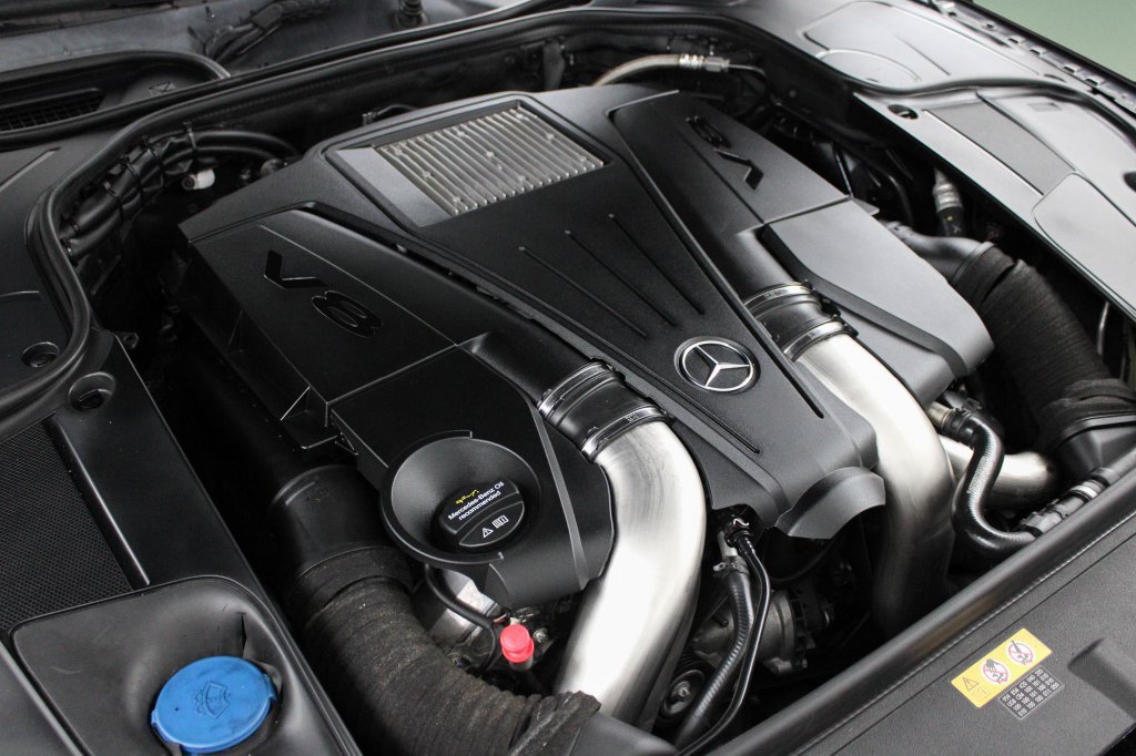 Used 2017 Mercedes-Benz S 550 Sedan image 41