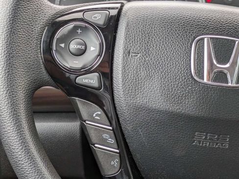 Used 2017 Honda Accord EX image 23