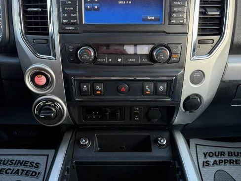Used 2017 Nissan Titan PRO-4X w/ Pro-4x Convenience Package image 18