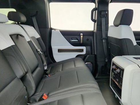 Used 2024 GMC Hummer EV 3X w/ Omega Edition image 24