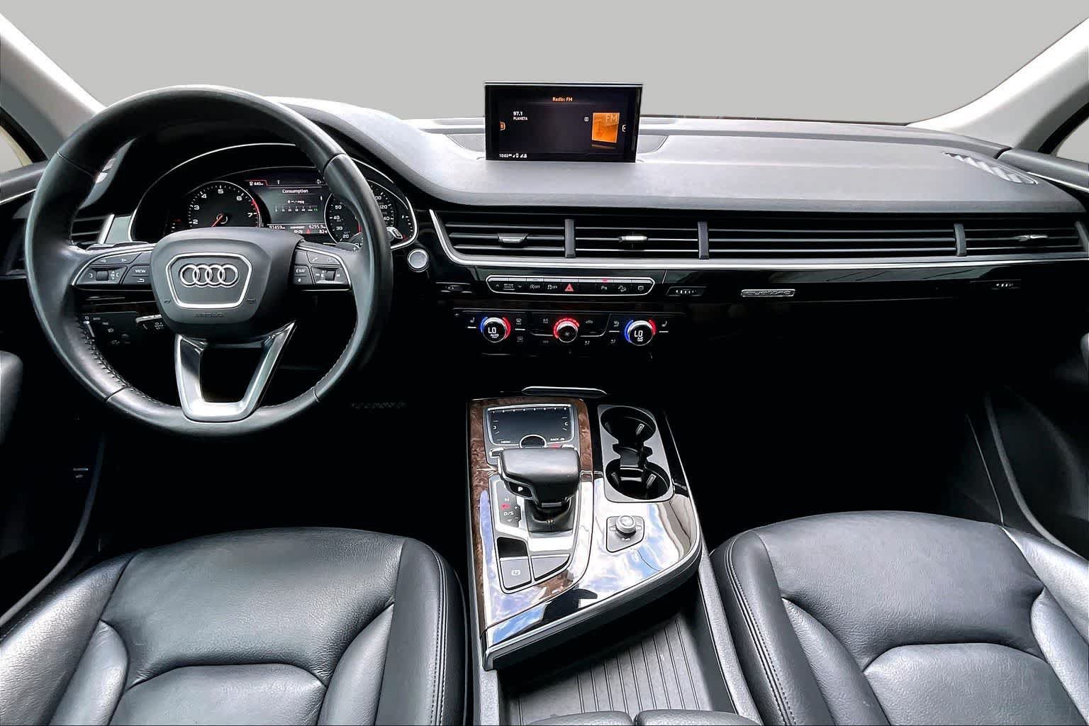 Used 2018 Audi Q7 3.0T Premium AWD/4WD image 16