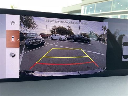 Used 2025 Genesis G80 2.5T image 13