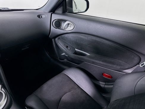 Used 2019 Nissan 370Z Touring Sport image 24